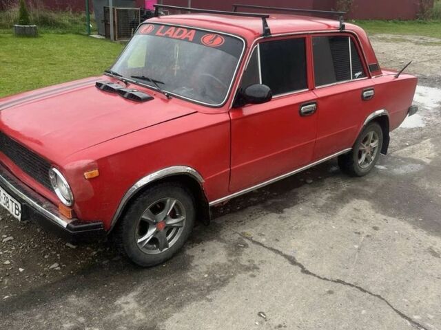 Красный ВАЗ 2103, объемом двигателя 1.5 л и пробегом 120 тыс. км за 500 $, фото 1 на Automoto.ua