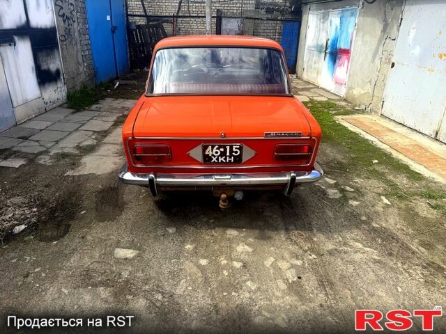 Красный ВАЗ 2103, объемом двигателя 15 л и пробегом 114 тыс. км за 750 $, фото 5 на Automoto.ua