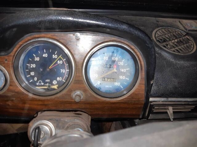 ВАЗ 2103 1983 в Веселиново на Automoto.ua Красный ВАЗ 2103, объемом двигателя 0 л и пробегом 15 тыс. км за 429 $, фото 7 на Automoto.ua