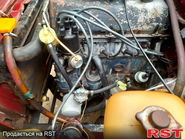 Красный ВАЗ 2103, объемом двигателя 1.6 л и пробегом 0 тыс. км за 800 $, фото 1 на Automoto.ua