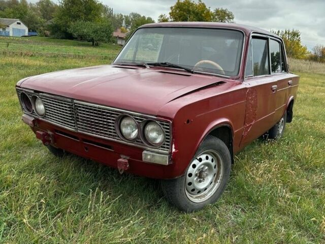 ВАЗ 2103 1984 в Кременчуге на Automoto.ua Красный ВАЗ 2103, объемом двигателя 1.6 л и пробегом 320 тыс. км за 300 $, фото 3 на Automoto.ua