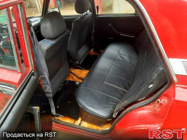 Красный ВАЗ 2103, объемом двигателя 1.6 л и пробегом 0 тыс. км за 800 $, фото 7 на Automoto.ua