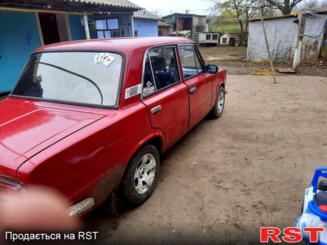 Красный ВАЗ 2103, объемом двигателя 1.6 л и пробегом 0 тыс. км за 800 $, фото 9 на Automoto.ua