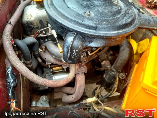 Красный ВАЗ 2103, объемом двигателя 1.6 л и пробегом 0 тыс. км за 800 $, фото 2 на Automoto.ua