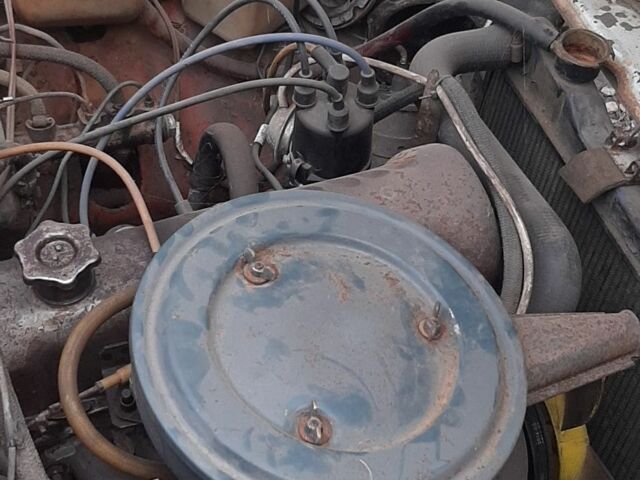 Красный ВАЗ 2103, объемом двигателя 0 л и пробегом 1000 тыс. км за 238 $, фото 2 на Automoto.ua