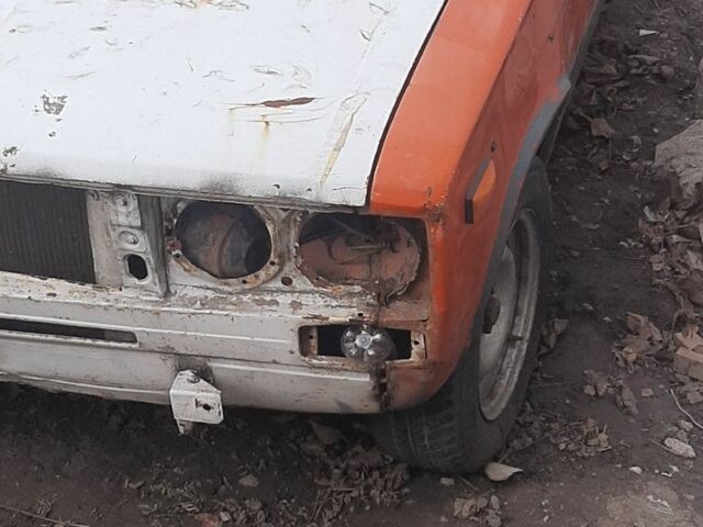 Красный ВАЗ 2103, объемом двигателя 0 л и пробегом 1000 тыс. км за 238 $, фото 1 на Automoto.ua