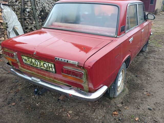 Червоний ВАЗ 2103, об'ємом двигуна 1.5 л та пробігом 100 тис. км за 600 $, фото 2 на Automoto.ua