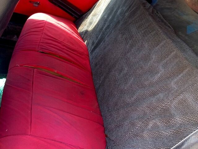 Червоний ВАЗ 2103, об'ємом двигуна 1.6 л та пробігом 0 тис. км за 470 $, фото 4 на Automoto.ua