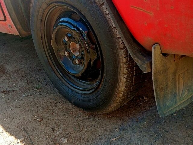 Червоний ВАЗ 2103, об'ємом двигуна 1.6 л та пробігом 0 тис. км за 470 $, фото 11 на Automoto.ua