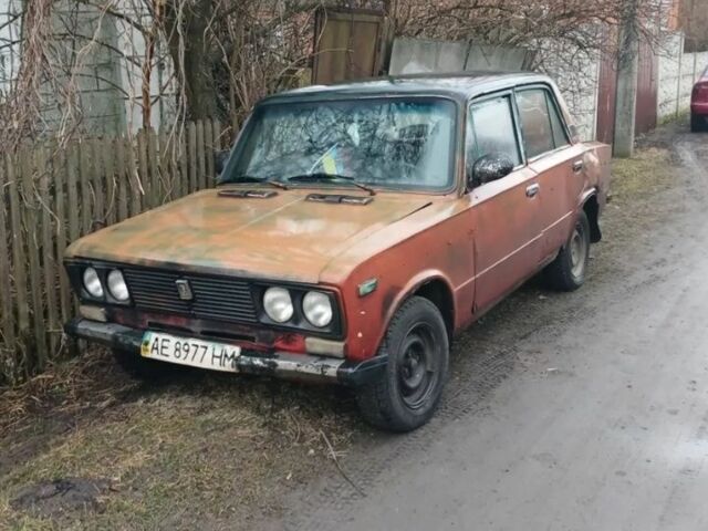 Красный ВАЗ 2103, объемом двигателя 1 л и пробегом 1000 тыс. км за 500 $, фото 1 на Automoto.ua