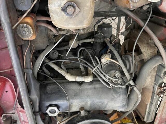 Красный ВАЗ 2103, объемом двигателя 1.5 л и пробегом 150 тыс. км за 600 $, фото 12 на Automoto.ua