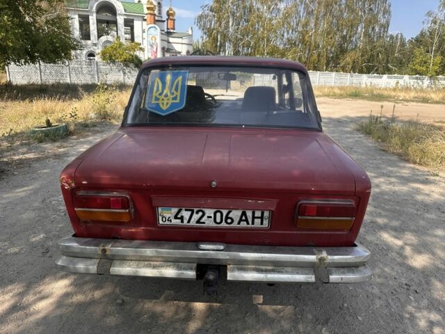 Красный ВАЗ 2103, объемом двигателя 1.5 л и пробегом 150 тыс. км за 600 $, фото 3 на Automoto.ua