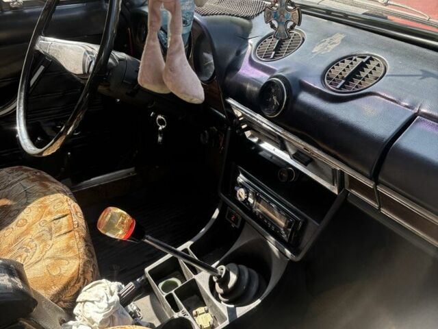 Красный ВАЗ 2103, объемом двигателя 0 л и пробегом 200 тыс. км за 475 $, фото 6 на Automoto.ua