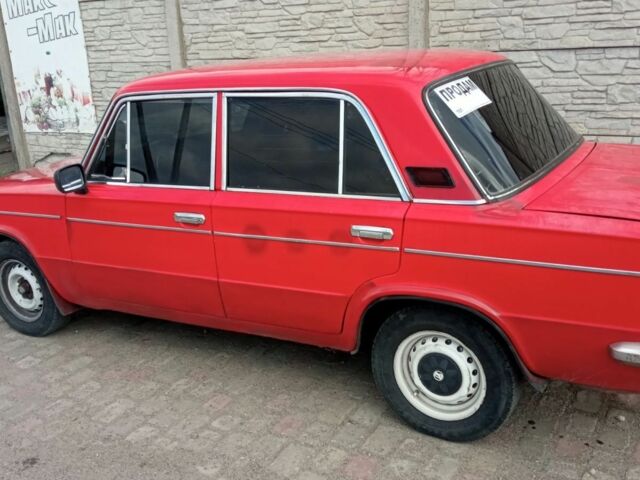 Красный ВАЗ 2103, объемом двигателя 1 л и пробегом 1 тыс. км за 780 $, фото 1 на Automoto.ua