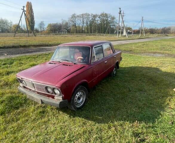 ВАЗ 2103 2005 в Смеле на Automoto.ua Красный ВАЗ 2103, объемом двигателя 0 л и пробегом 100 тыс. км за 441 $, фото 4 на Automoto.ua