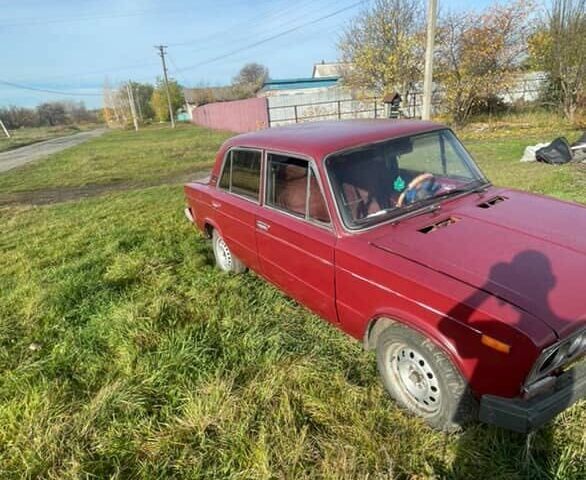 ВАЗ 2103 2005 в Смеле на Automoto.ua Красный ВАЗ 2103, объемом двигателя 0 л и пробегом 100 тыс. км за 441 $, фото 1 на Automoto.ua
