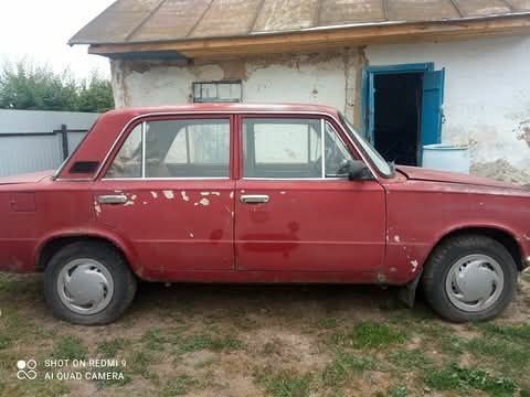 Красный ВАЗ 2103, объемом двигателя 1.2 л и пробегом 2 тыс. км за 361 $, фото 3 на Automoto.ua