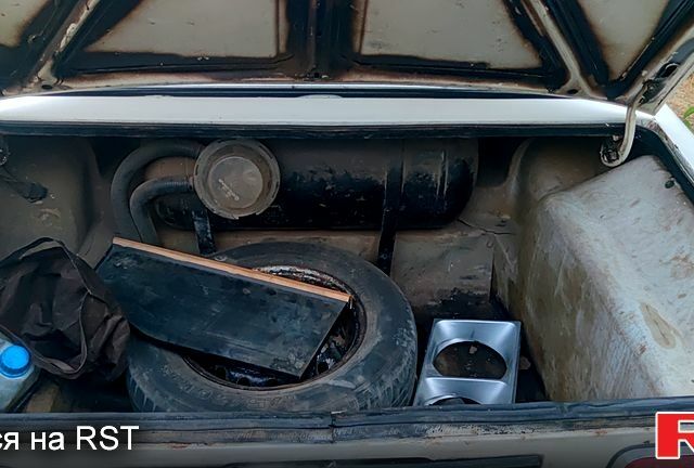 ВАЗ 2103, объемом двигателя 1.6 л и пробегом 0 тыс. км за 600 $, фото 2 на Automoto.ua