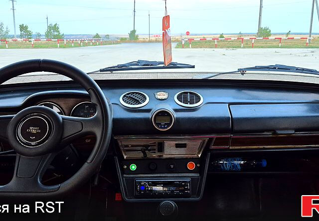 ВАЗ 2103, объемом двигателя 1.5 л и пробегом 100 тыс. км за 1200 $, фото 9 на Automoto.ua