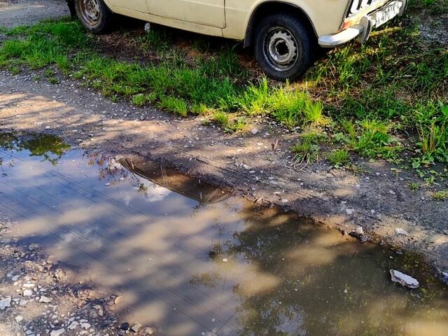 ВАЗ 2103, об'ємом двигуна 1.6 л та пробігом 150 тис. км за 600 $, фото 1 на Automoto.ua