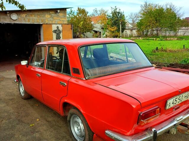 ВАЗ 2103 1976 в Николаеве на Automoto.ua ВАЗ 2103, объемом двигателя 1.5 л и пробегом 129 тыс. км за 1000 $, фото 5 на Automoto.ua