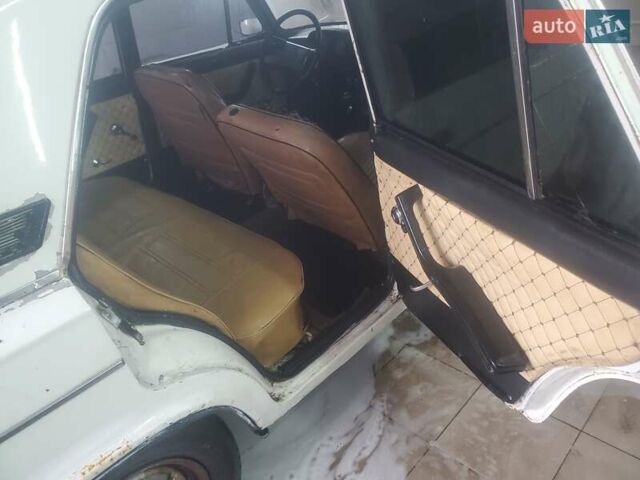 ВАЗ 2103, объемом двигателя 0 л и пробегом 123 тыс. км за 368 $, фото 7 на Automoto.ua