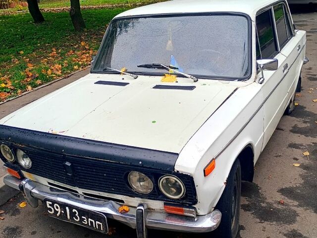 ВАЗ 2103 1982 в Харькове на Automoto.ua ВАЗ 2103, объемом двигателя 1.3 л и пробегом 200 тыс. км за 300 $, фото 1 на Automoto.ua