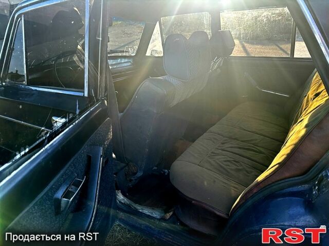 ВАЗ 2103, объемом двигателя 1.5 л и пробегом 300 тыс. км за 300 $, фото 2 на Automoto.ua