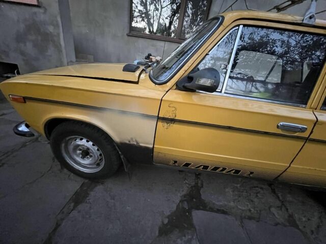 Жовтий ВАЗ 2103, об'ємом двигуна 1.3 л та пробігом 100 тис. км за 500 $, фото 1 на Automoto.ua
