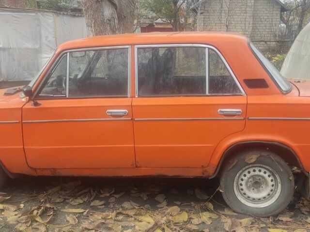 ВАЗ 2103 1974 у Чугуеве на Automoto.ua Жовтий ВАЗ 2103, об'ємом двигуна 0 л та пробігом 1 тис. км за 478 $, фото 1 на Automoto.ua
