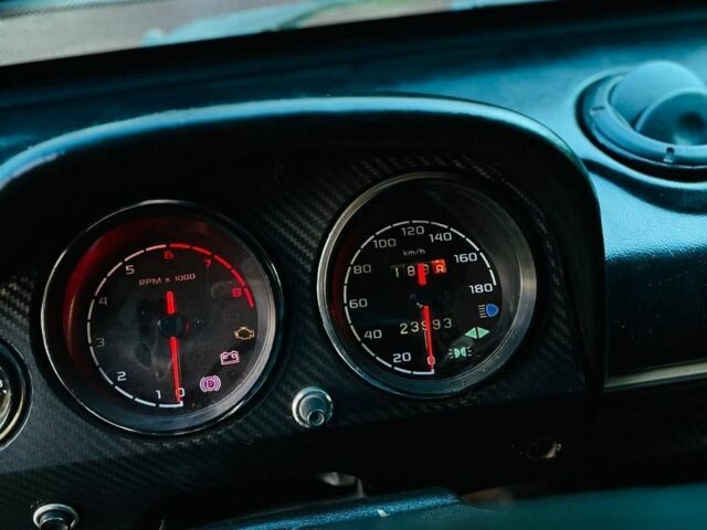 Желтый ВАЗ 2103, объемом двигателя 2 л и пробегом 5 тыс. км за 807 $, фото 13 на Automoto.ua