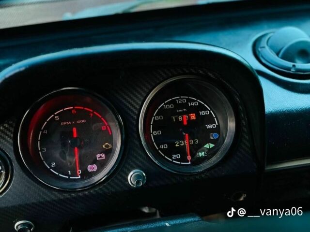 ВАЗ 2103 1974 у Дніпро (Дніпропетровську) на Automoto.ua Жовтий ВАЗ 2103, об'ємом двигуна 0 л та пробігом 24 тис. км за 713 $, фото 6 на Automoto.ua