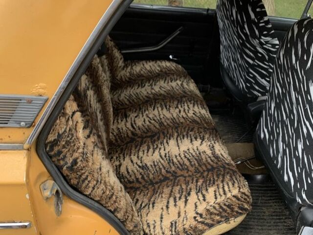 ВАЗ 2103 1975 в Коростене на Automoto.ua Желтый ВАЗ 2103, объемом двигателя 1.3 л и пробегом 3 тыс. км за 433 $, фото 2 на Automoto.ua