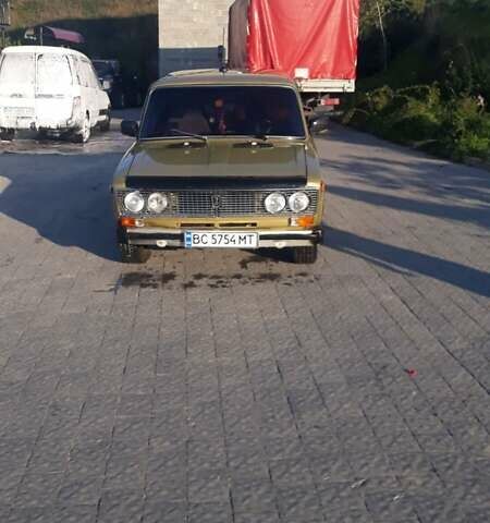 Жовтий ВАЗ 2103, об'ємом двигуна 1.5 л та пробігом 300 тис. км за 950 $, фото 4 на Automoto.ua