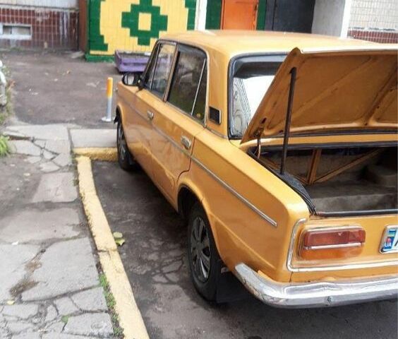 Желтый ВАЗ 2103, объемом двигателя 1.5 л и пробегом 3 тыс. км за 576 $, фото 2 на Automoto.ua