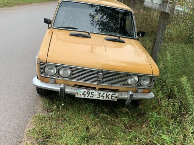 ВАЗ 2103 1975 в Коростене на Automoto.ua Желтый ВАЗ 2103, объемом двигателя 1.3 л и пробегом 3 тыс. км за 433 $, фото 3 на Automoto.ua