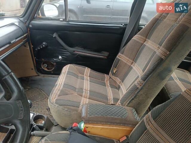 Жовтий ВАЗ 2103, об'ємом двигуна 1.5 л та пробігом 78 тис. км за 592 $, фото 3 на Automoto.ua