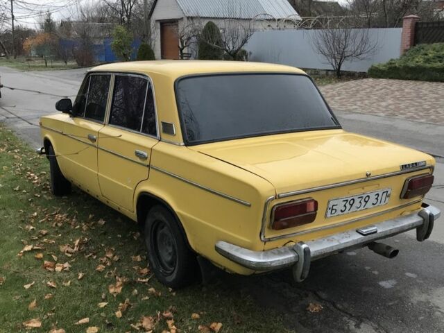 Желтый ВАЗ 2103, объемом двигателя 1.5 л и пробегом 805 тыс. км за 713 $, фото 3 на Automoto.ua