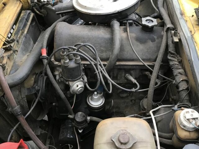 Желтый ВАЗ 2103, объемом двигателя 1.5 л и пробегом 805 тыс. км за 713 $, фото 9 на Automoto.ua