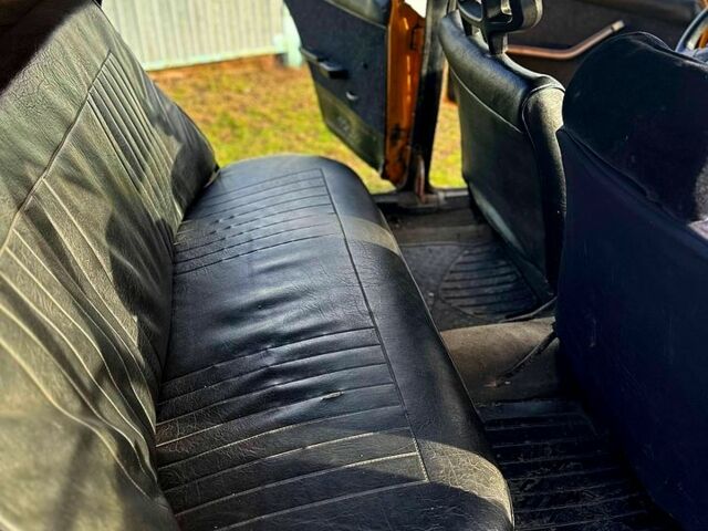 Желтый ВАЗ 2103, объемом двигателя 1.5 л и пробегом 100 тыс. км за 490 $, фото 5 на Automoto.ua