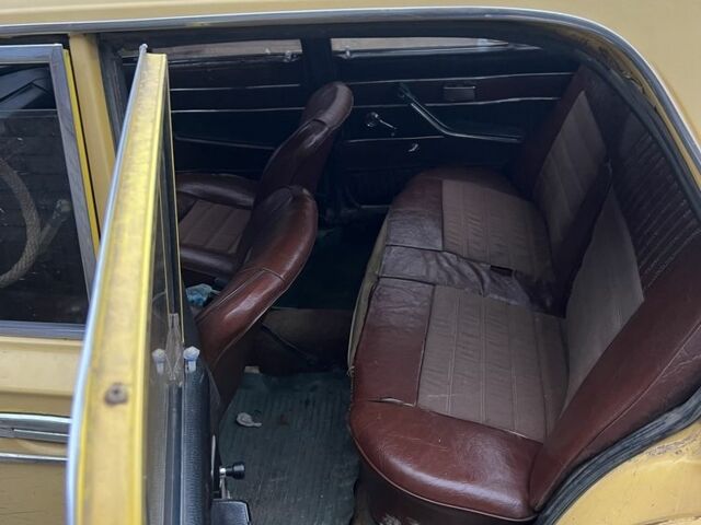 Жовтий ВАЗ 2103, об'ємом двигуна 1.5 л та пробігом 1 тис. км за 358 $, фото 6 на Automoto.ua