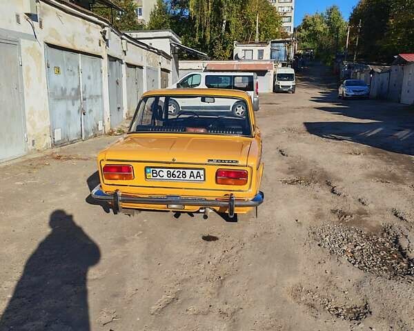 ВАЗ 2103 1976 в Львове на Automoto.ua Желтый ВАЗ 2103, объемом двигателя 1.5 л и пробегом 88 тыс. км за 2600 $, фото 5 на Automoto.ua