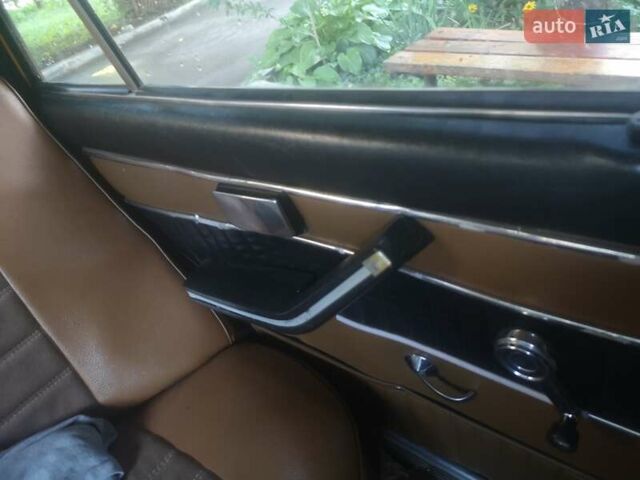 Желтый ВАЗ 2103, объемом двигателя 1.45 л и пробегом 70 тыс. км за 1500 $, фото 4 на Automoto.ua