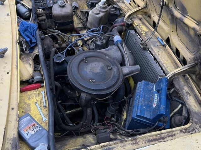 Жовтий ВАЗ 2103, об'ємом двигуна 1.5 л та пробігом 1 тис. км за 358 $, фото 3 на Automoto.ua