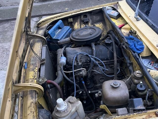 Жовтий ВАЗ 2103, об'ємом двигуна 1.5 л та пробігом 1 тис. км за 358 $, фото 4 на Automoto.ua