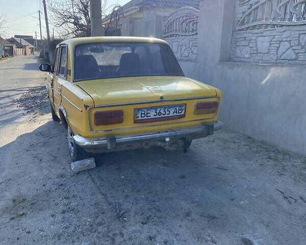 Желтый ВАЗ 2103, объемом двигателя 1.6 л и пробегом 100 тыс. км за 555 $, фото 3 на Automoto.ua