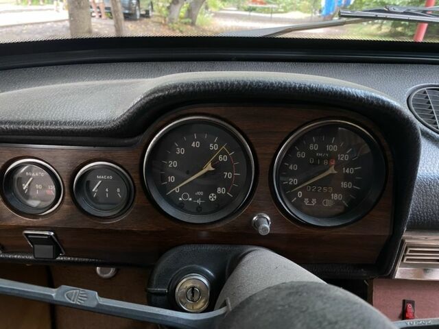 Желтый ВАЗ 2103, объемом двигателя 1.3 л и пробегом 400 тыс. км за 500 $, фото 5 на Automoto.ua
