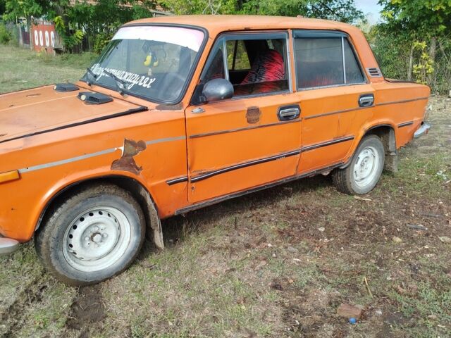 Желтый ВАЗ 2103, объемом двигателя 3 л и пробегом 127 тыс. км за 413 $, фото 3 на Automoto.ua