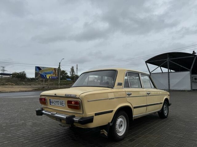 Желтый ВАЗ 2103, объемом двигателя 1.5 л и пробегом 88 тыс. км за 900 $, фото 2 на Automoto.ua