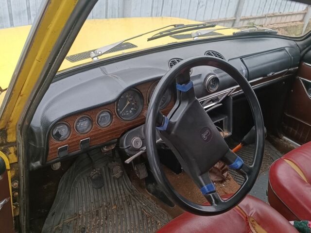 Желтый ВАЗ 2103, объемом двигателя 1.5 л и пробегом 1 тыс. км за 238 $, фото 5 на Automoto.ua